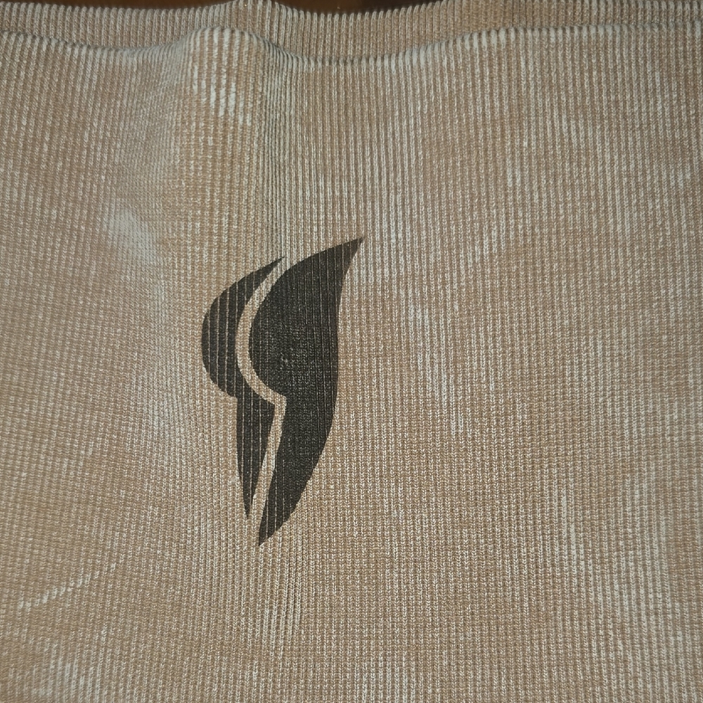 Tan Ribbed Workout - Picture 8 of 11